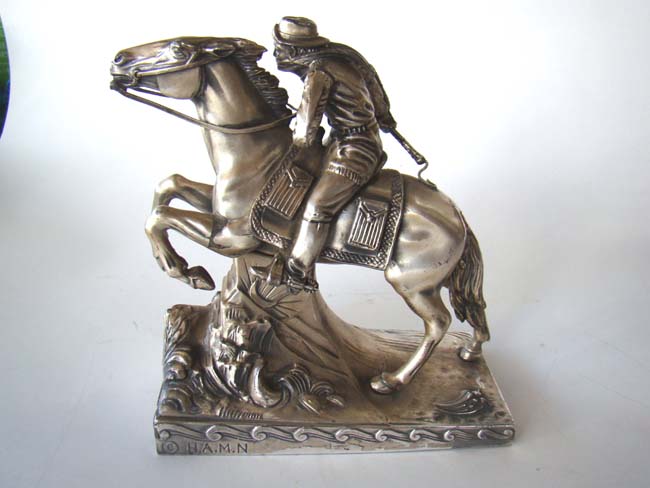 An EXTREMELY RARE pair of PONY EXPRESS bookends by Jennings Brothers circa 1940 — image 4